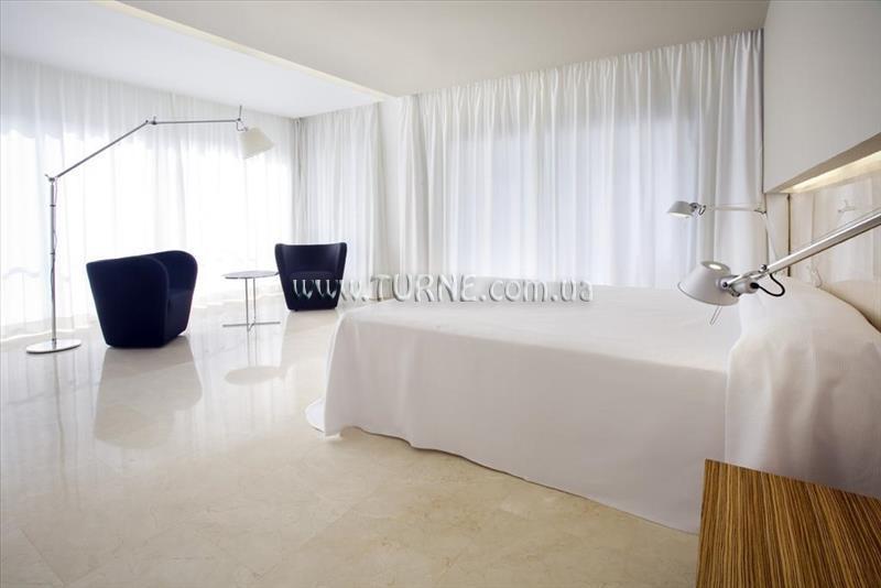 Hotel Belroy Hotel 4*