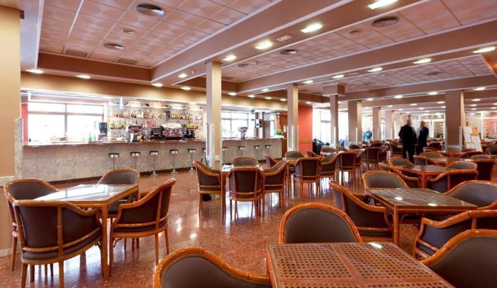 Zdjęcie CABANA (ex. Cabana Hotel) 3*