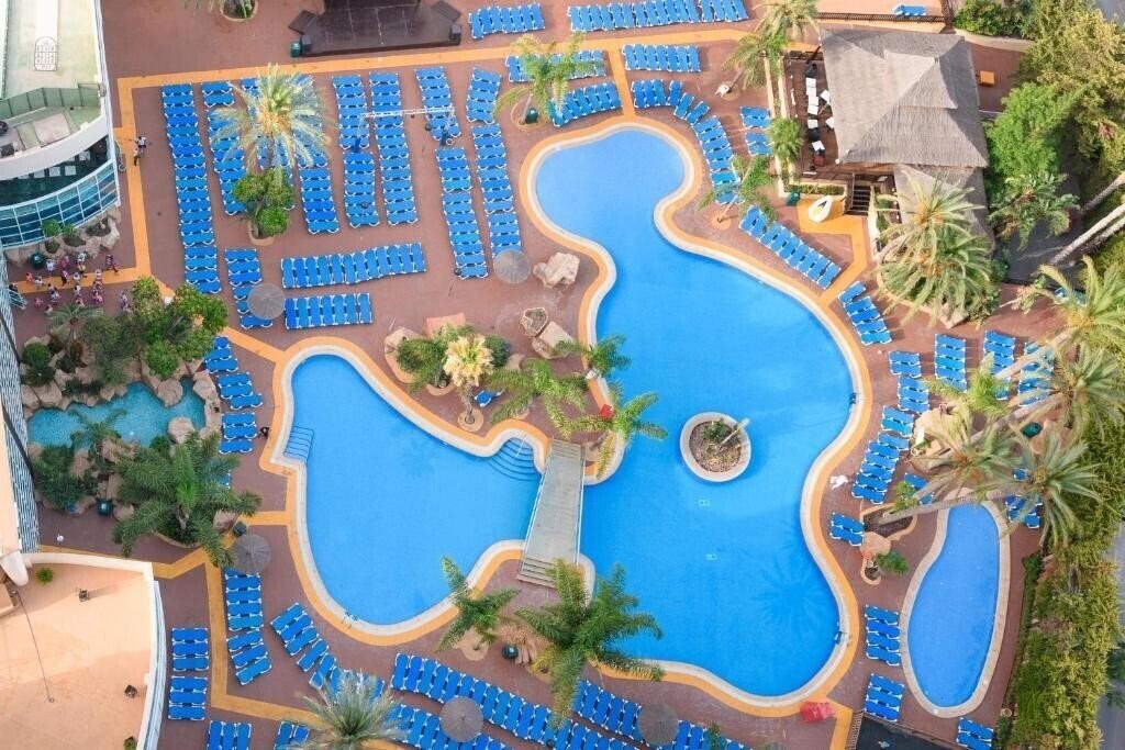 Hotel Flamingo Oasis 4*
