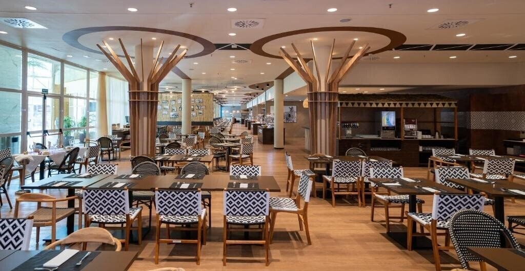 Zdjęcie Flamingo Oasis 4*