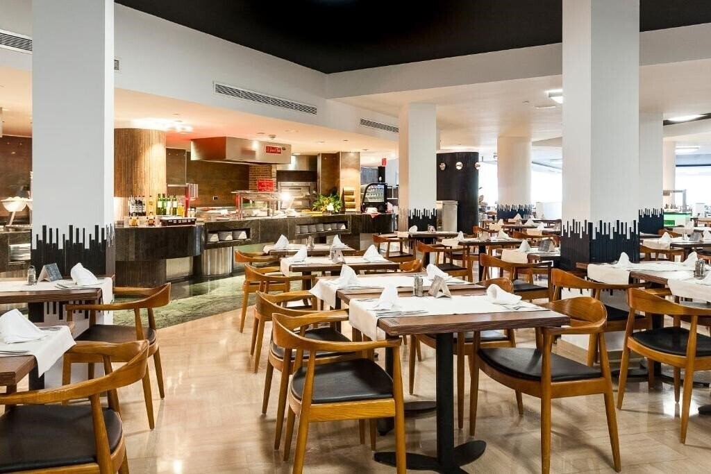 Zdjęcie Sandos Monaco 4*