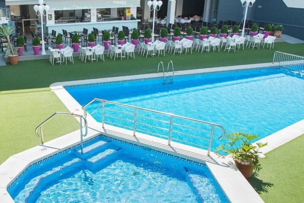 Hotel Melina 3*