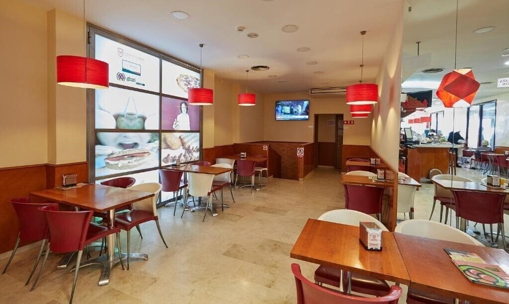 Zdjęcie Milord's Suites 3*