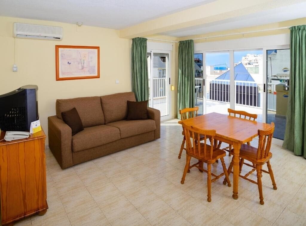 Фотографія Avenida Apartamentos 2*