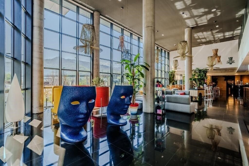 Готель Gran Bilbao 4*