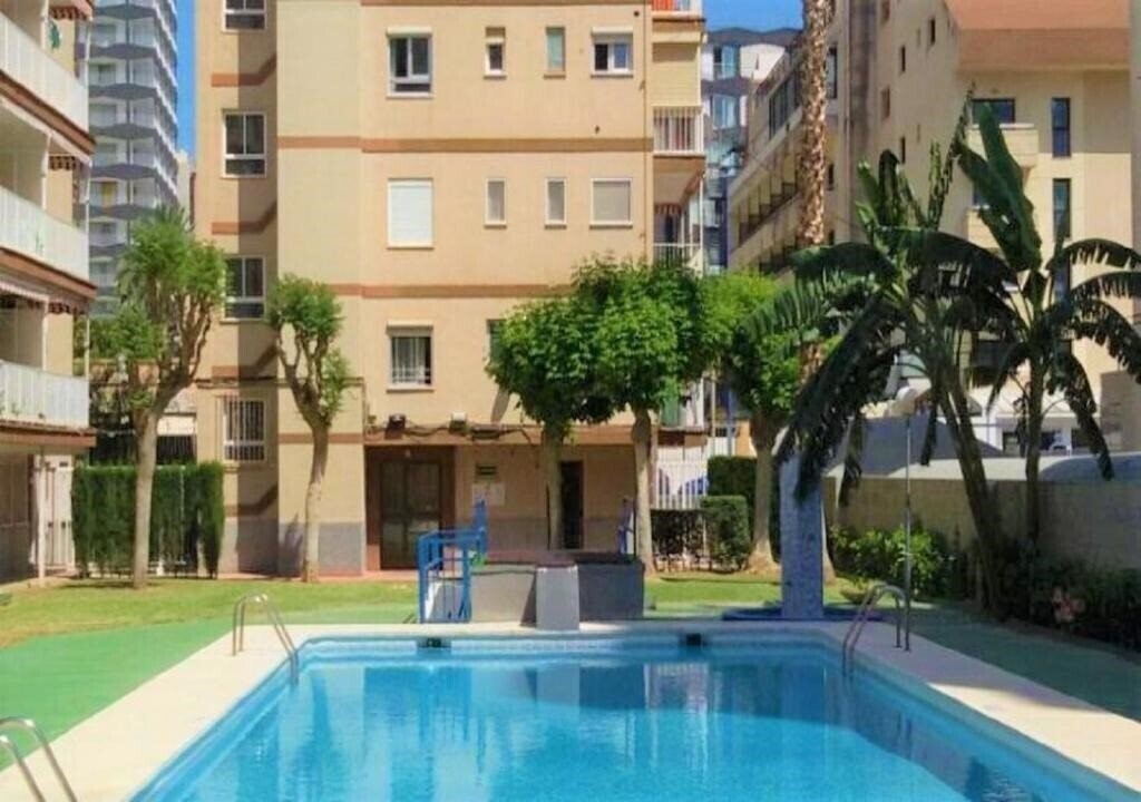 Готель Nervion 3*