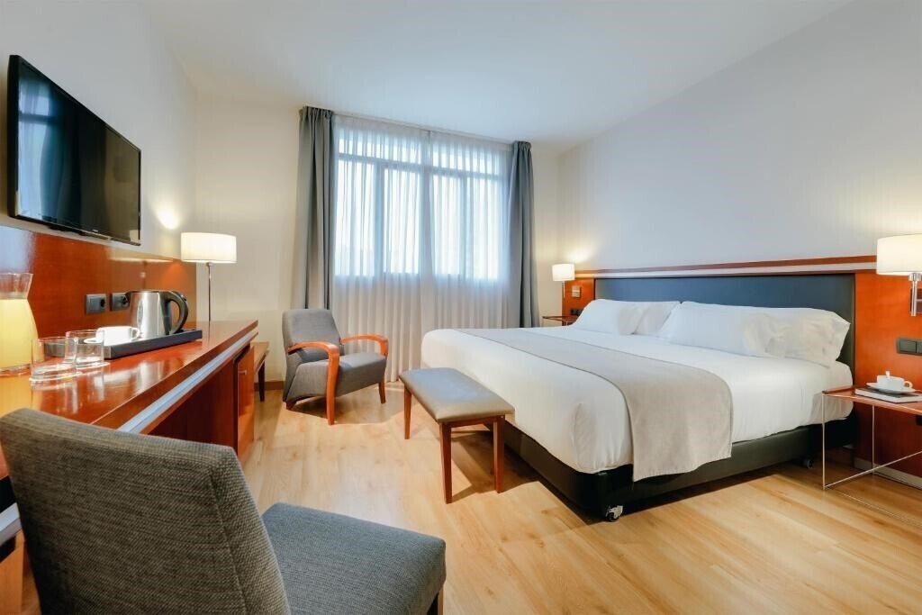 Готель Abba Euskalduna Hotel 4*