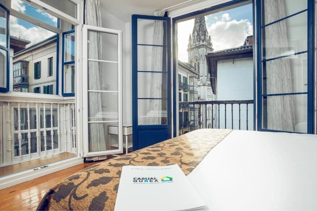Hotel Casual Hostal Gurea 2*