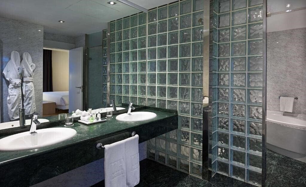 Obraz Nh Villa De Bilbao 4*