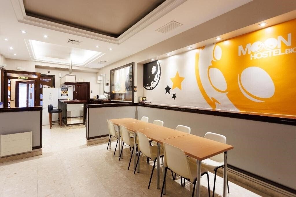 Zdjęcie Moon Hostel Bio 1*