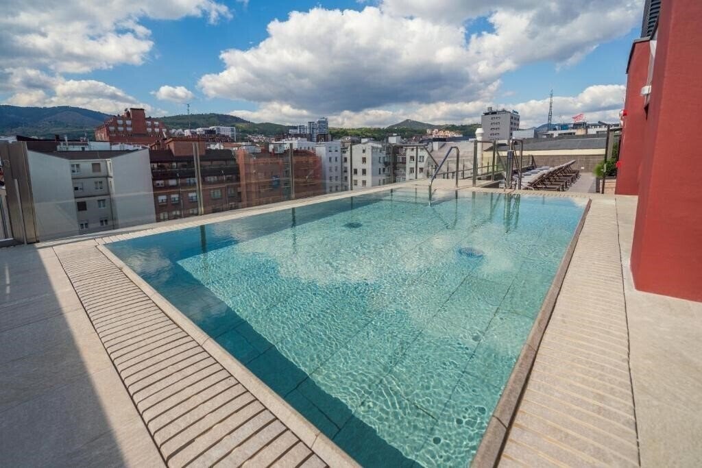 Hotel Catalonia Gran Via Bilbao 4*