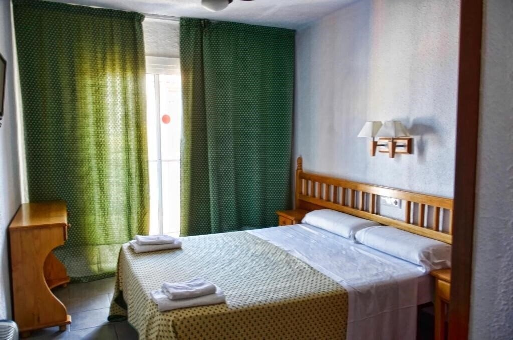 Zdjęcia Hostal Isabel 2*
