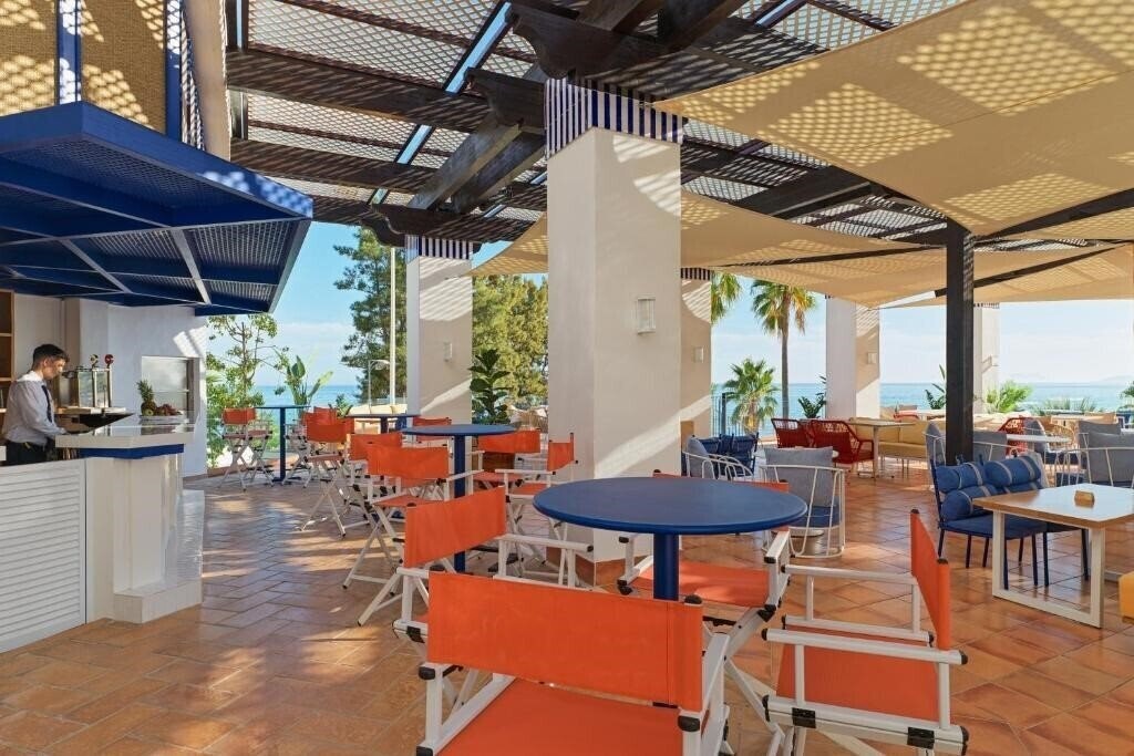 Zdjęcia H10 Estepona Palace 4*