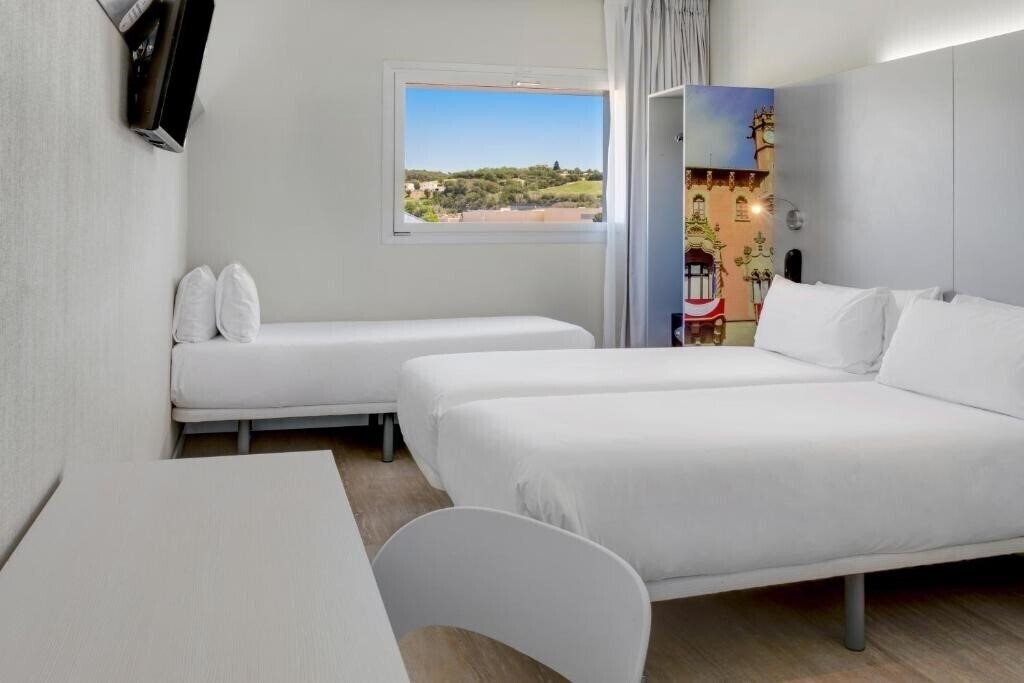 Zdjęcie B&B Hotel Figueres (ex. Sidorme Figueres) 2*