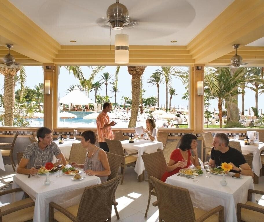 Zdjęcie Riu Palace Tres Islas 4*