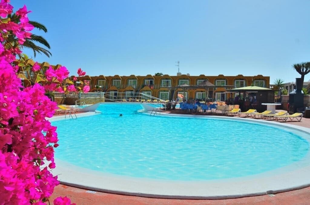 Зображення Apartamentos La Piramide 3*