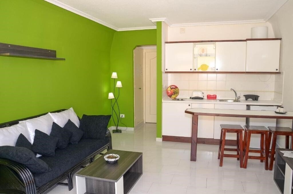 Картинка Apartamentos La Piramide 3*