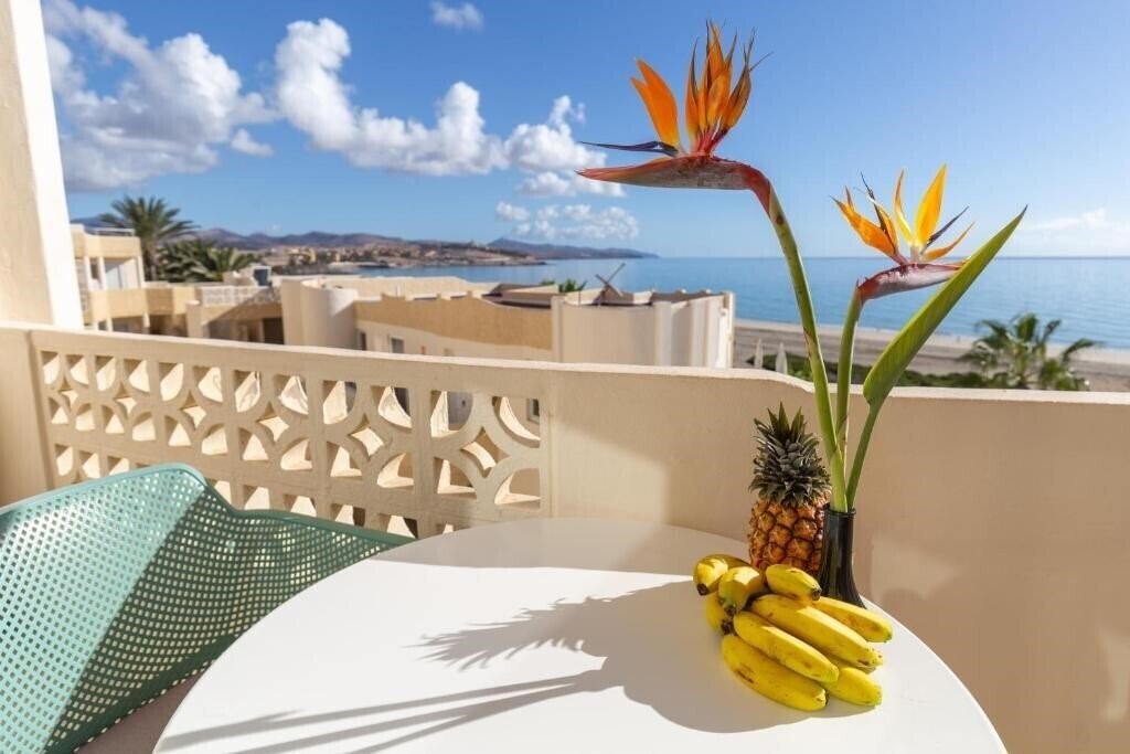 Фото R2 Maryvent Beach Apartment апартаменты