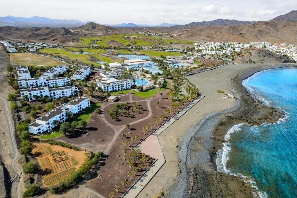 Готель Playitas Villas 4*