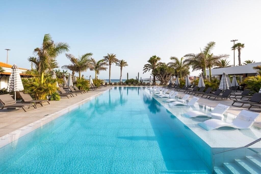 Готель Barcelo Fuerteventura Royal Level (ex. - Barcelo Castillo Royal Level) отель без категории