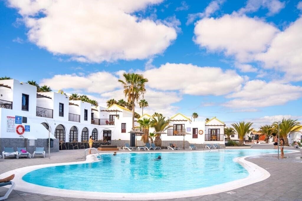 Отель Elite Fuerteventura by ECR 3*