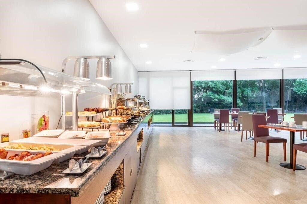 Zdjęcie Eurostars Ciudad De La Coruna 4*