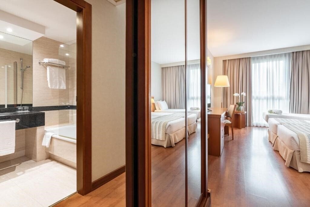 Zdjęcie Hotel Eurostars San Lazaro 4*