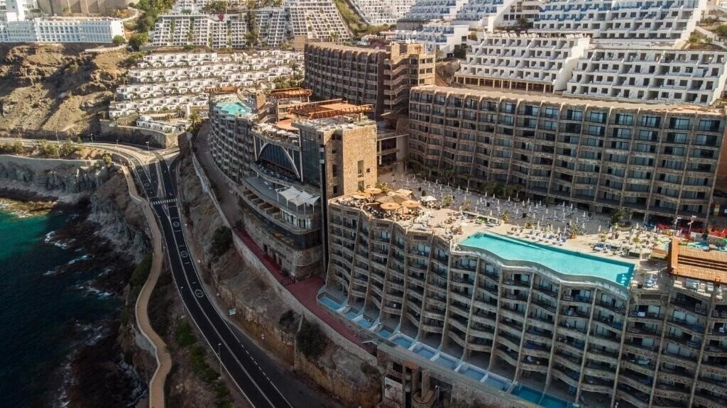 Hotel Gloria Palace Amadores Thalasso & Hotel 4*