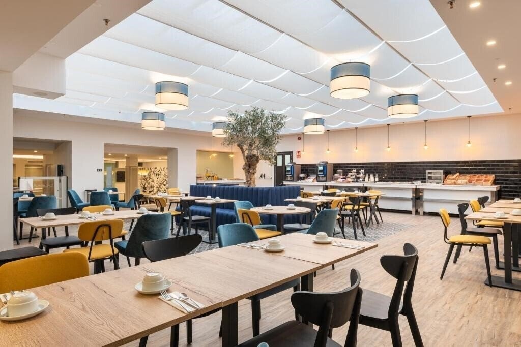 Зображення LIVVO Fataga 4*