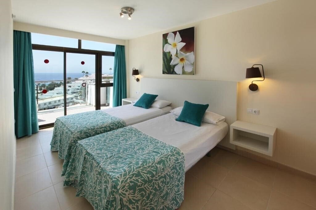 Zdjęcia Aparthotel Revoli 4*