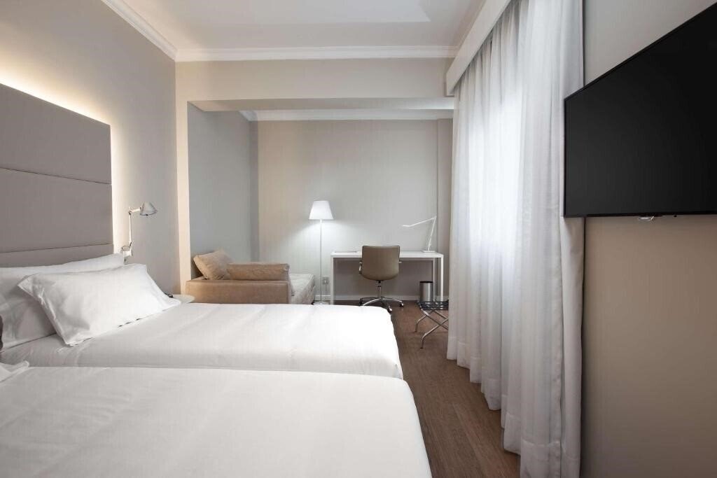 Zdjęcia Nh Las Palmas Playa Las Canteras 3*