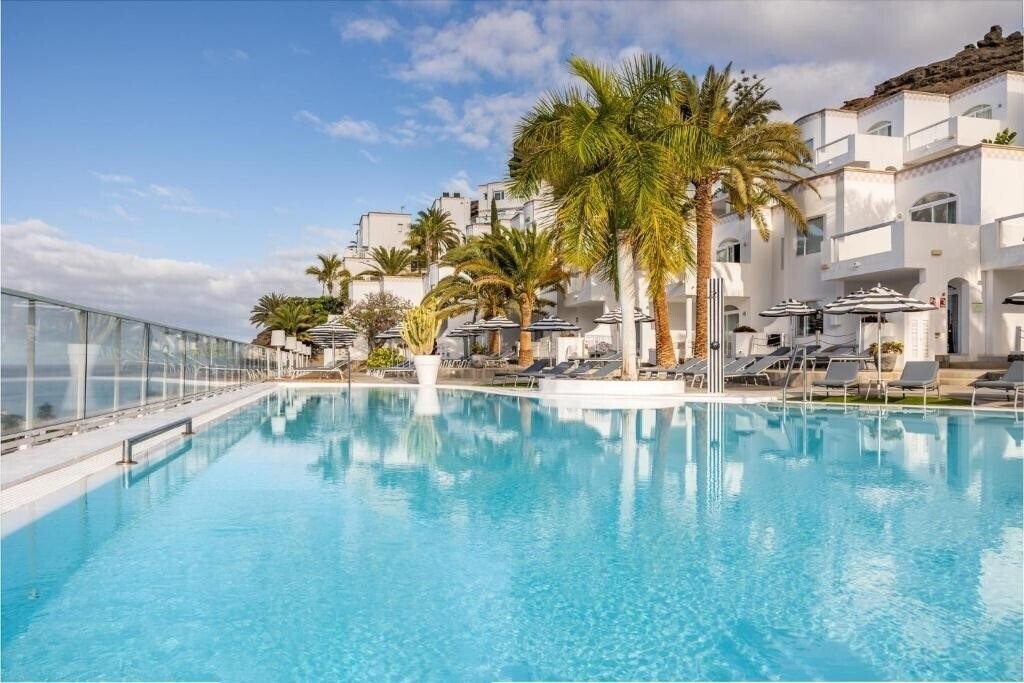 Отель Marina Bayview Apartments (ex. Ipanema Park Apartments) 4*