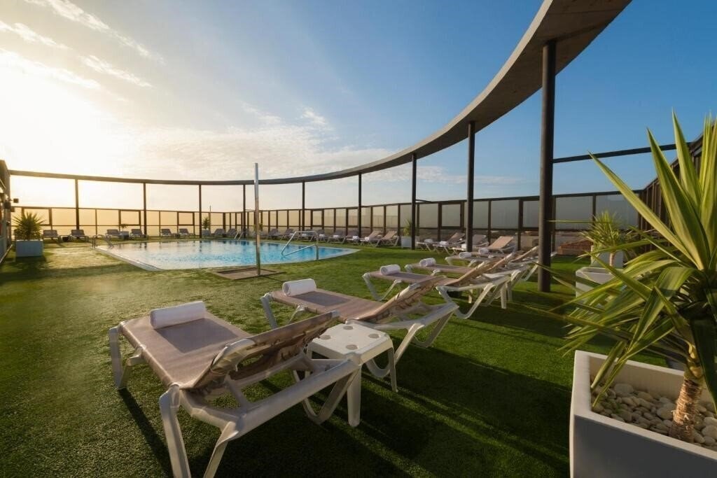 Зображення Elba Vecindario Aeropuerto Business & Convention 4*