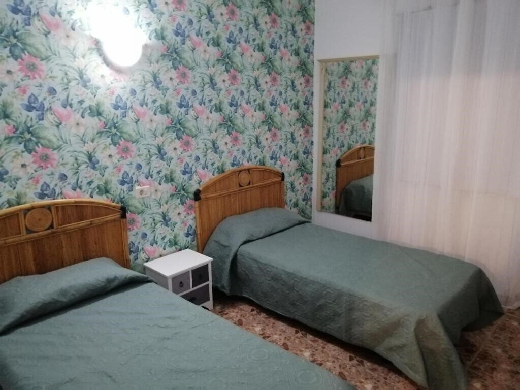 Фотографія Hostal Alcaravaneras - Adults Only 3*