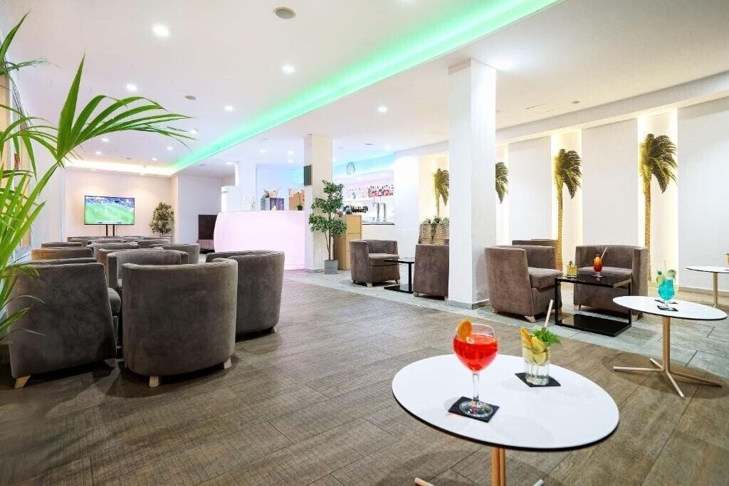 Obraz Akeah Broncemar 4*