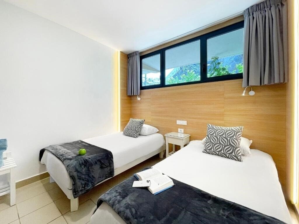 Zdjęcie Apartamentos Gran Amadores 3*