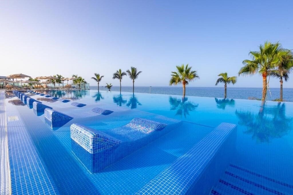 Hotel ClubHotel Riu Gran Canaria 4*