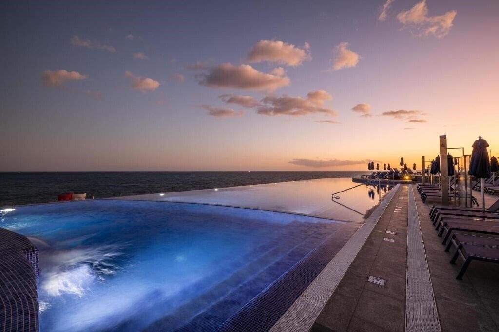 Фото Marina Suites 4*