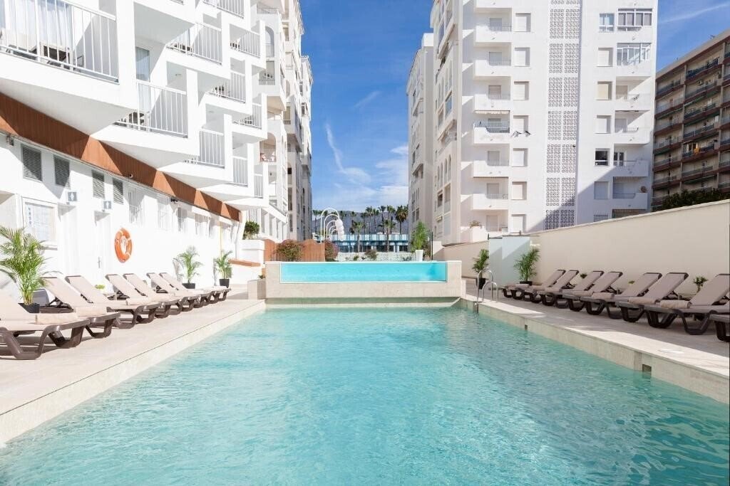 Hotel Helios Costa Tropical 3*