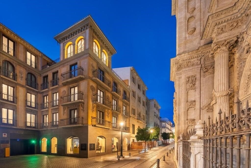 Hotel Eurostars Catedral 4*