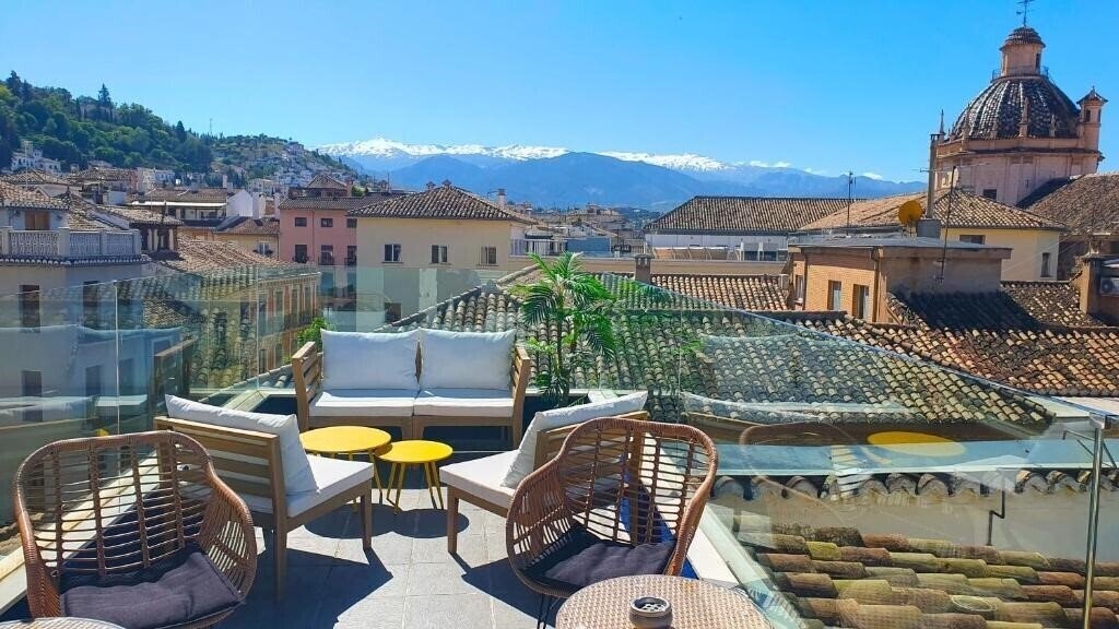Hotel Casual Ilbira Granada 3*