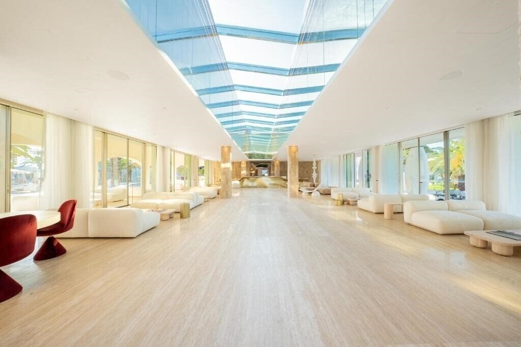 Изображение Destino Pacha Ibiza Resort 4*