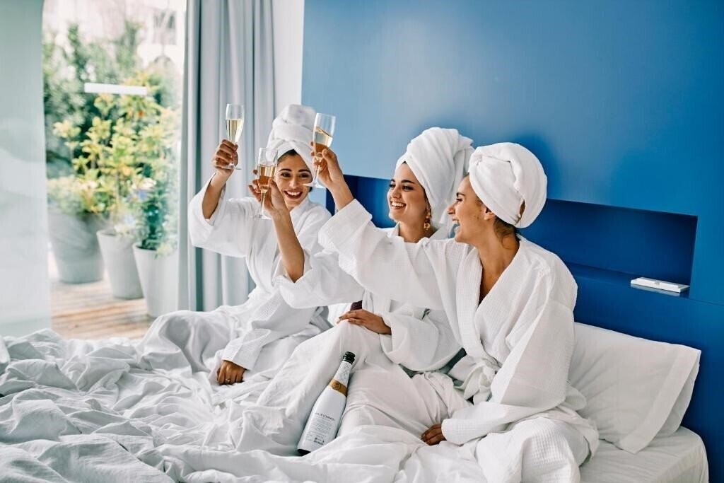 Фотографія Apartamentos Ebano 4*