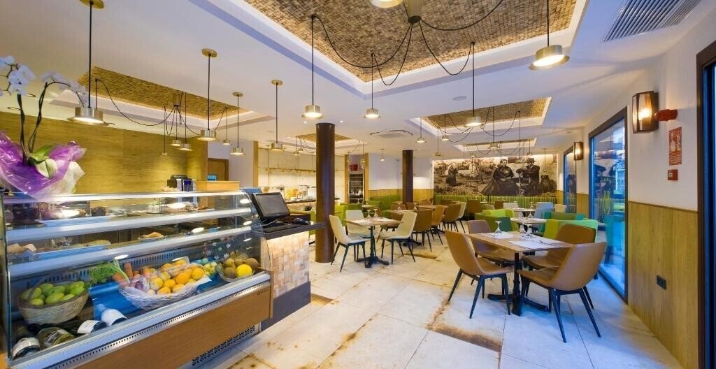 Фотографія Hostal Mari 2*