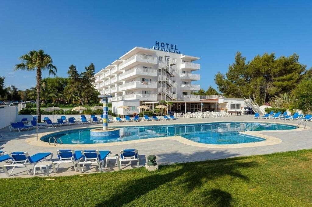 Отель Hotel Apartamentos Monterrey 2*