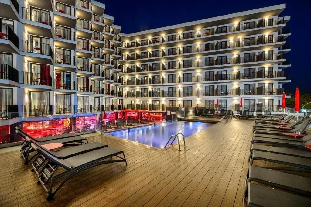 Готель Piscis Park 2*