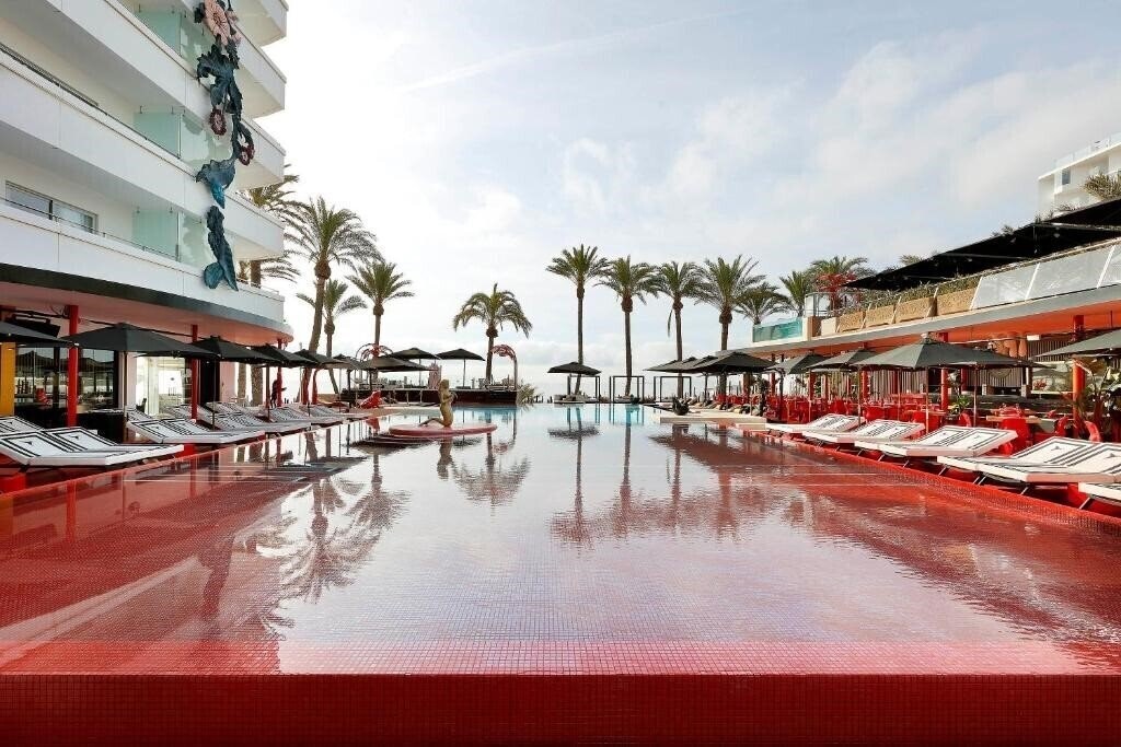 Hotel The Unexpected Ibiza Hotel (ex. The Ushuaia Tower, Ushuaia Ibiza Beach Hotel, The Ushuaia Beach) 5*