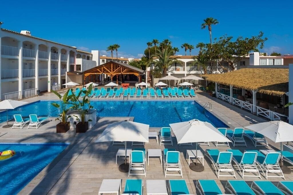 Изображение Vibra Cala Tarida (ex. Playasol Cala Tarida) отель без категории