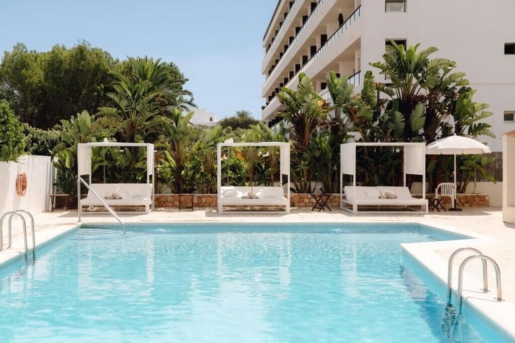 Картинка Hotel Moon Dreams Paraiso (ex. Paraiso Beach by Llum, Fergus Paraiso Beach) 3*