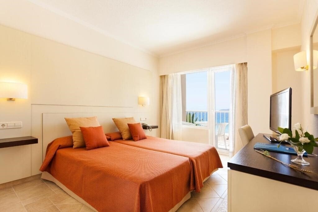 Zdjęcia Grupotel Imperio Playa 4*